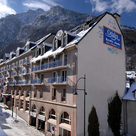 Garden & Balneo Lägenhetshotell Cauterets