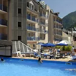 Garden & Balneo 3*