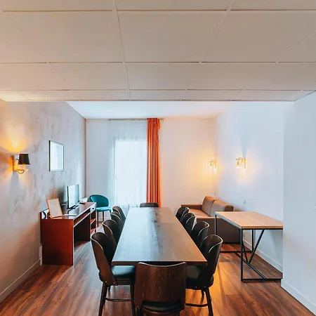 Garden & Balneo 코트레